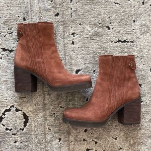 Brown suede Zodiac square toed boots
